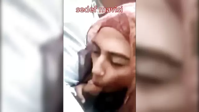 یه دختر جوون ترک شوهرش رو حسابی ساک می زنه.
