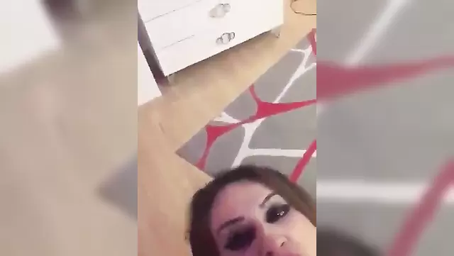 زن ترک کیر همکارشو ساک می زنه.